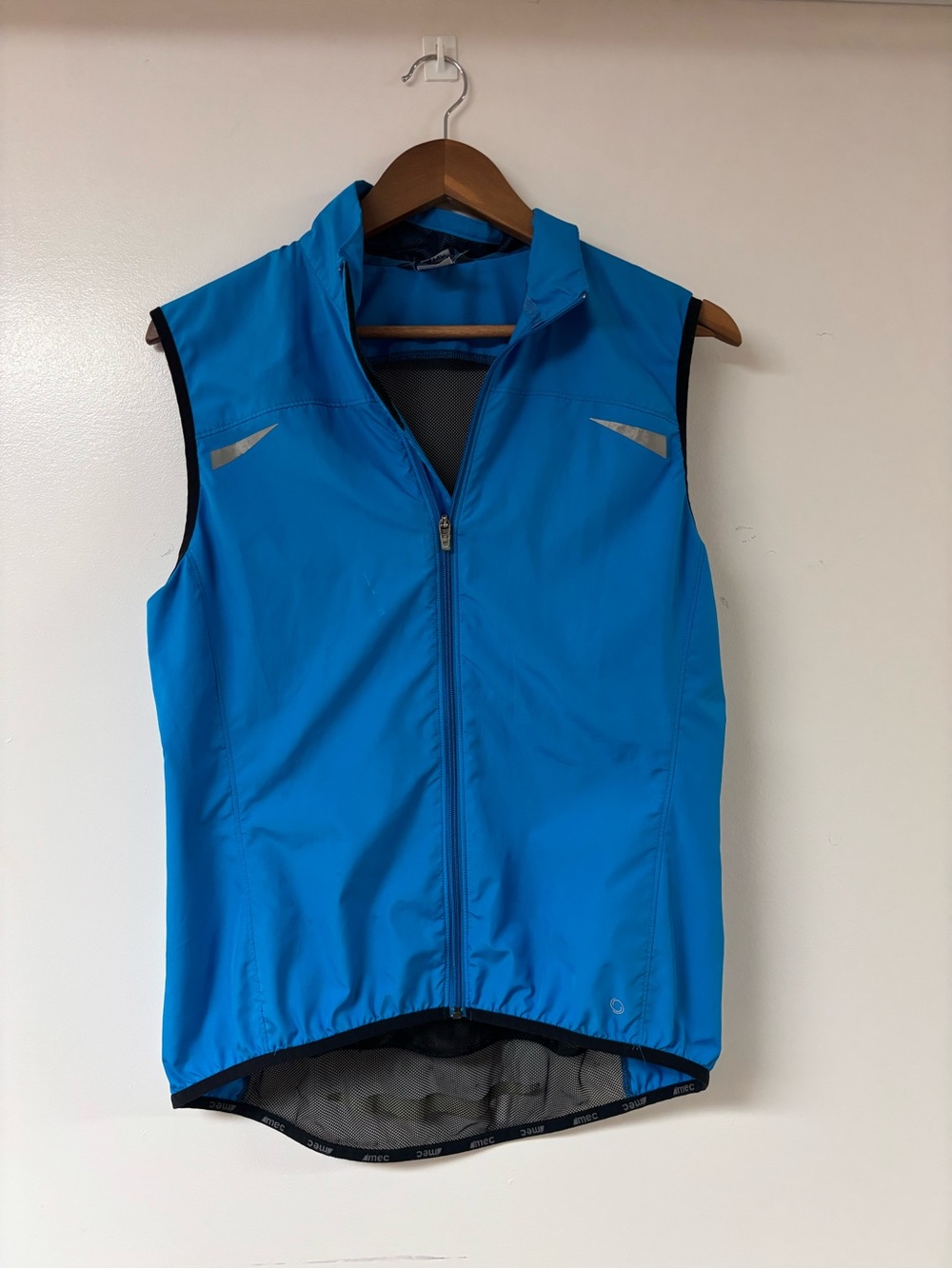 MEC Lightweight Blue Cycling Vest Biking Women’s Large